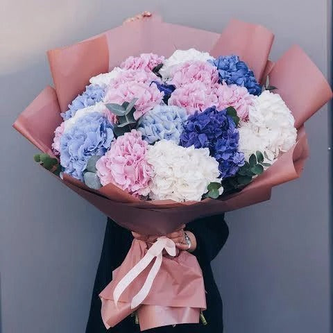 15 Hydrangeas Bouquet — fresh flowers, same day delivery in Dubai