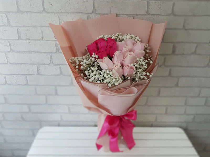 Pink & Fuchsia Roses Hand Bouquet — fresh flowers, same day delivery in Dubai