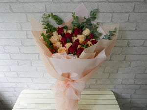 Red & Peach Roses Bouquet — fresh flowers, same day delivery in Dubai
