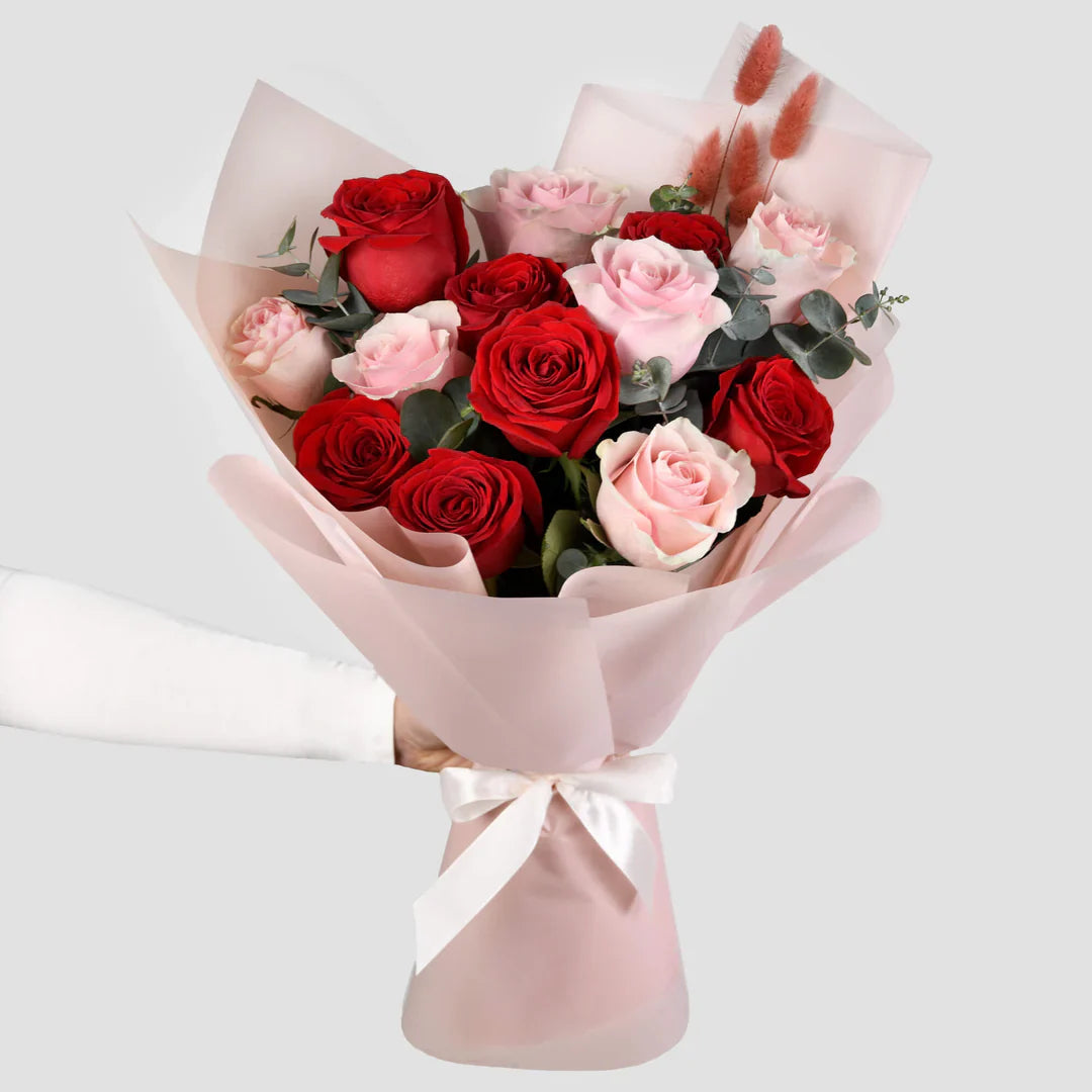 Bouquet of 13 Red & Pink Roses By Flower Delivery Dubai for Wedding