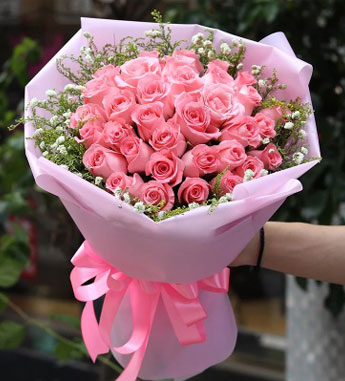30 Pink Roses Bouquet By Flower Delivery Dubai for Valentines Day