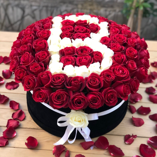 Letter Box Arrangement By Flower Delivery Dubai for Friendship